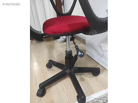 Used & Brand New Items / Home Decor / Furniture / Child & Teen Room / Chair