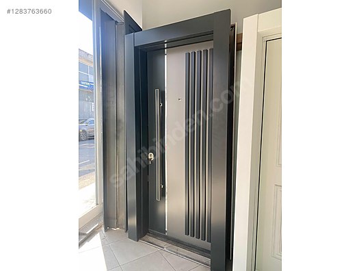 İkinci El ve Sıfır Alışveriş / Bahçe & Yapı Market / Yapı Malzemeleri / Kapı & Pencere / Çelik Kapı