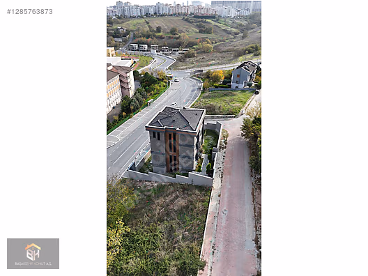 BAHÇEŞEHİR 2. KISIMDA SATILIK 5 KAT 9+1 MÜKEMMEL VİLLA #1285763873