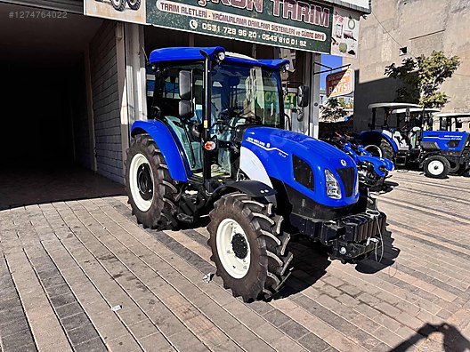 Machinery / Agricultural Machines / Tractors / New Holland / T4.70S