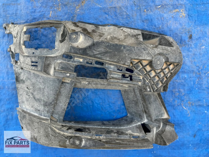 BMW 5 Serisi Tampon Braketi (Ön)