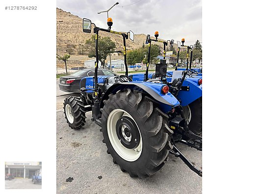 Machinery / Agricultural Machines / Tractors / New Holland / T3.60B