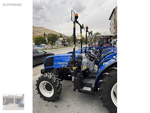 Machinery / Agricultural Machines / Tractors / New Holland / T3.60B