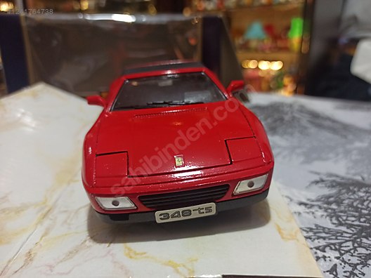 Maisto Diecast Model 1:24 Ferrari Araba