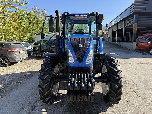Machinery / Agricultural Machines / Tractors / New Holland / TD5.90