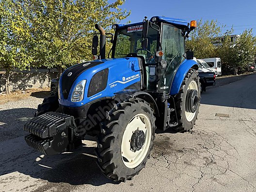 Machinery / Agricultural Machines / Tractors / New Holland / TD5.90
