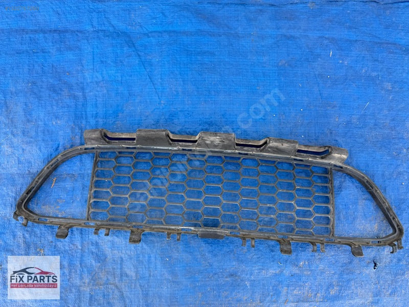 BMW 3 Serisi Tampon Izgarası