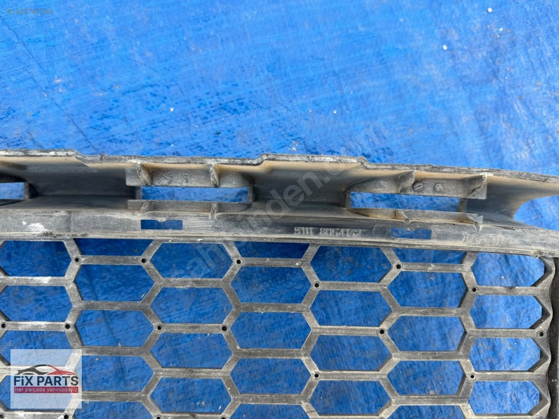 BMW 3 Serisi Tampon Izgarası