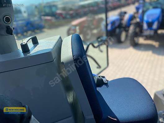 TR6.125S 2023 New Holland