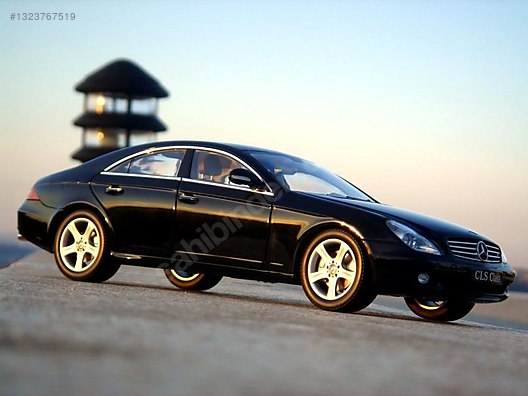 Kyosho Diecast Model 1:18 Mercedes Benz Araba - 1323767519