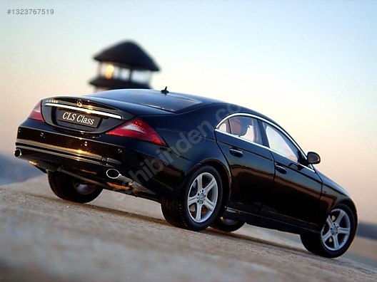 Kyosho Diecast Model 1:18 Mercedes Benz Araba - 1323767519