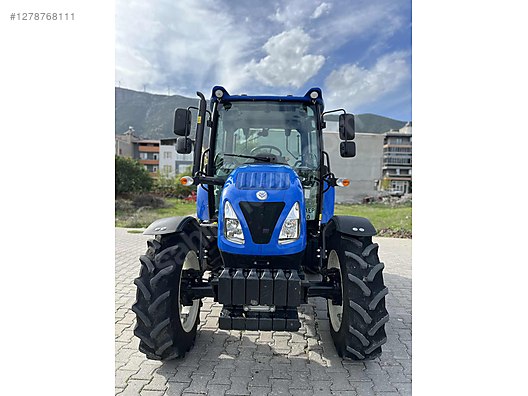 Machinery / Agricultural Machines / Tractors / New Holland / T4.75S
