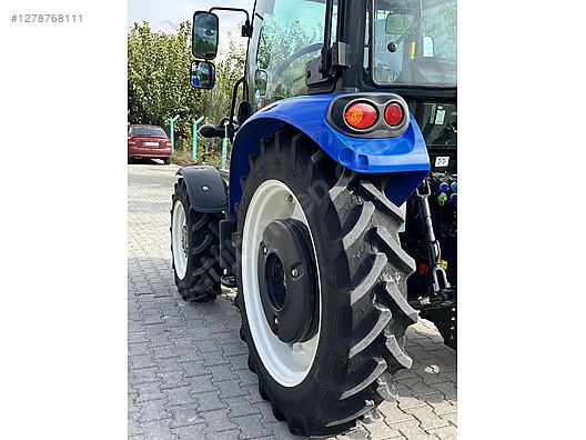 Machinery / Agricultural Machines / Tractors / New Holland / T4.75S