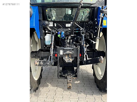 Machinery / Agricultural Machines / Tractors / New Holland / T4.75S