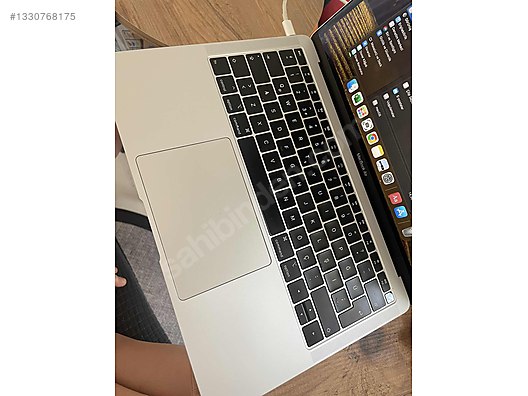 Apple Macbook / MacBook Air Retina 13 2019 i5 8GB 128GB SSD Pil
