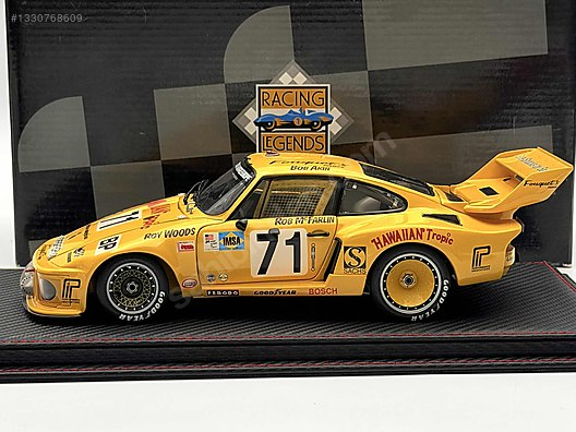 Exoto Diecast Model 1:18 Porsche Araba - 1330768609