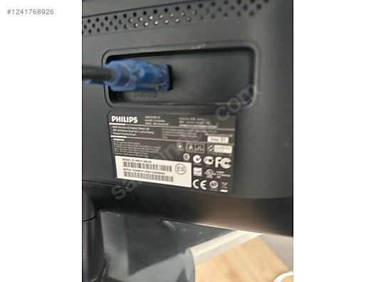 Used & Brand New Items / Computers / Monitors / LED & LCD Monitör