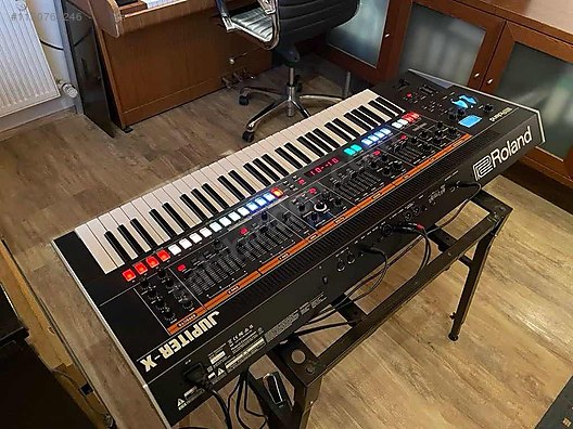 Roland jupiter store x price