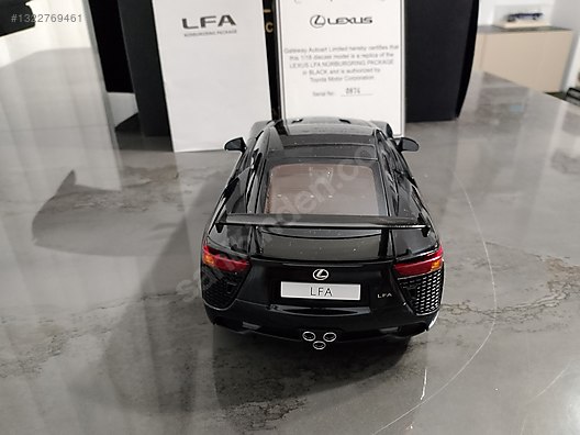 Autoart Diecast Model 1:18 Lexus Araba - 1322769461