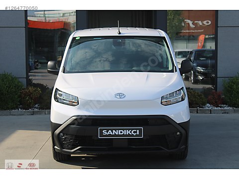 SANDIKÇI 2.EL 2024 Toyota Proace City Kombi 1.5...