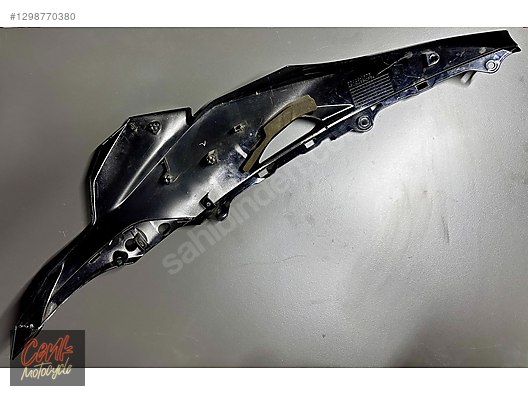 Grenaj / KAWASAKİ ZX10R (2016-18 SAĞ YAN GRENAJ ÜST 55057-5098-H8