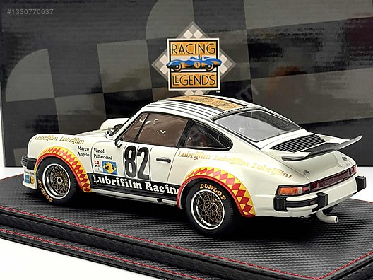 Exoto Diecast Model 1:18 Porsche Araba - 1330770637