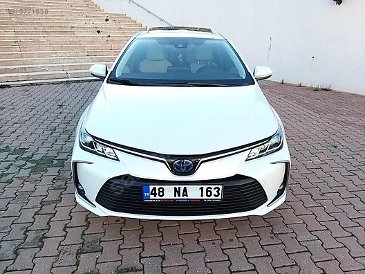 toyota corolla 1 8 hybrid flame x pack toyota corolla inci beyaz temiz sifir ayarinda at sahibinden com 915771558