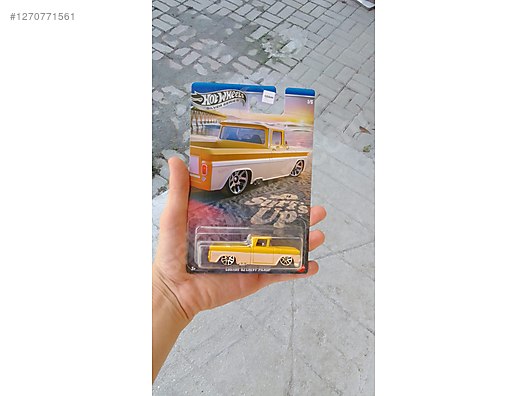 Hot Wheels Diecast Model 1:6 Chevrolet Araba - 1270771561