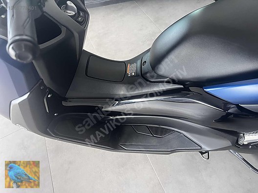 Yamaha N-Max 155 motosiklet