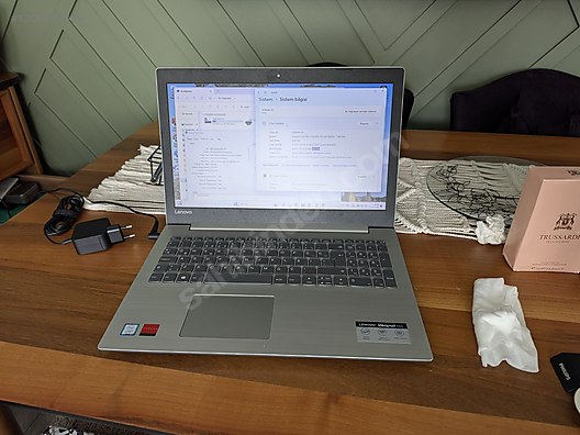 Lenovo / Lenovo Ideapad 330 i5 8250u R530 2GB VRAM 8GB RAM 512GB