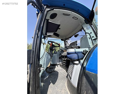 Machinery / Agricultural Machines / Tractors / New Holland / TR6.135S