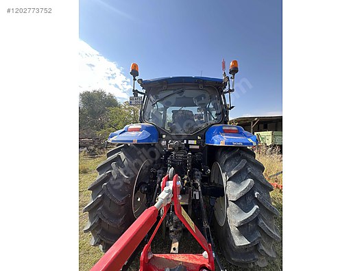 Machinery / Agricultural Machines / Tractors / New Holland / TR6.135S