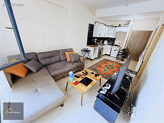 E MAR AVM'YE CEPHE SİTEDE GÜVENLİKLİ HAVUZLU SATILIK 1+1 ARAKAT #1280774585