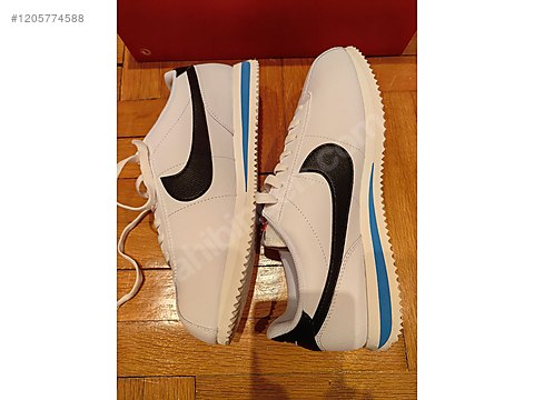 nike cortez beyaz