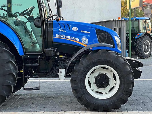 Machinery / Agricultural Machines / Tractors / New Holland / TR5.110