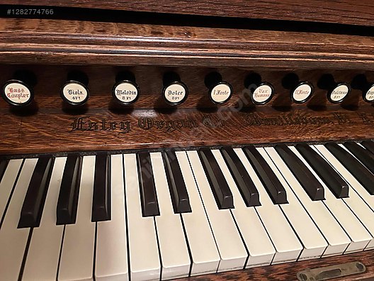 İkinci El ve Sıfır Alışveriş / Antika / Enstrüman / Antika Tuşlu Çalgı