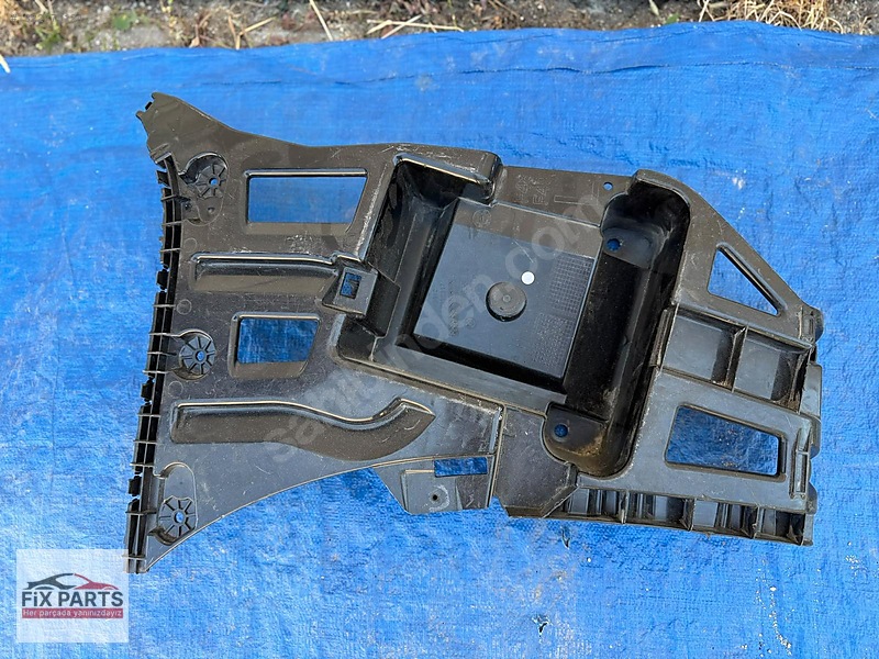 BMW X1 Tampon Braketi (Arka)