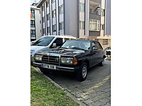 TR de tek W123 Dolu Bir Araç #1225775213