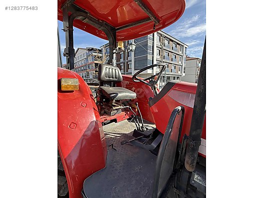 Machinery / Agricultural Machines / Tractors / Massey Ferguson / 2635