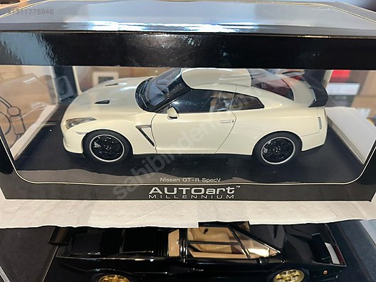 AutoArt Nissan GT-R R35 SpecV White on sahibinden.com - 1311775946