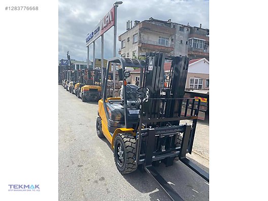 Machinery / Industrial / Carrying & Stacking Equipment / Forklifts / For Sale / Alfa