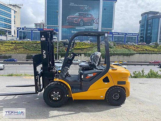 Machinery / Industrial / Carrying & Stacking Equipment / Forklifts / For Sale / Alfa