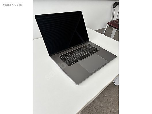 Apple Macbook / Macbook Pro - A 2141 - i9 işlemci - 64 gb Ram - 1