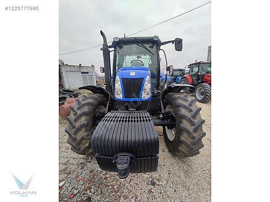 Machinery / Agricultural Machines / Tractors / New Holland / TR6.140
