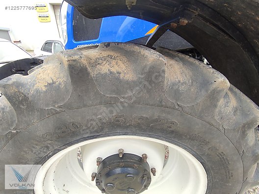 Machinery / Agricultural Machines / Tractors / New Holland / TR6.140