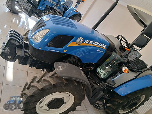Machinery / Agricultural Machines / Tractors / New Holland / T4.60S