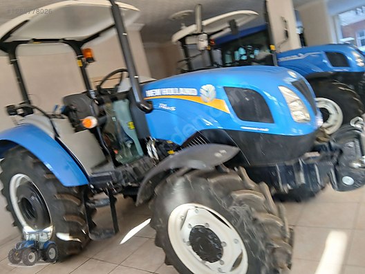 Machinery / Agricultural Machines / Tractors / New Holland / T4.60S