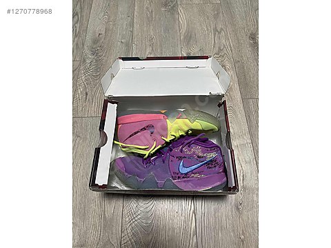 Kyrie confetti at 1270778968