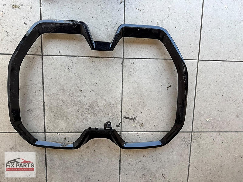 BMW i Serisi Tampon Izgarası