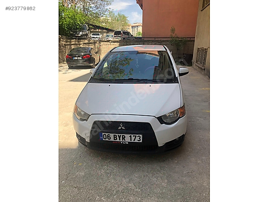 mitsubishi colt 1 3 invite sahibinden otomatik dusuk km li 1 parca degisenli colt at sahibinden com 923779862